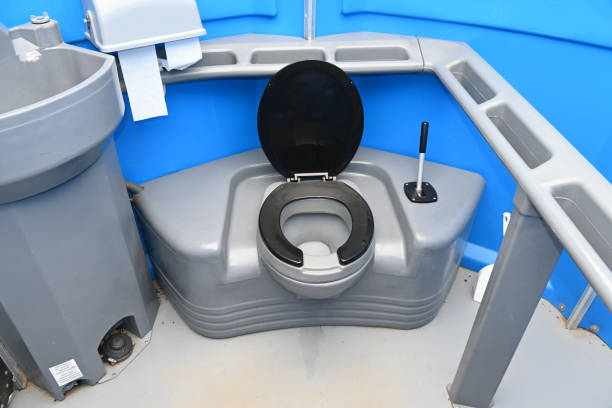 Best Portable restroom trailer rental  in Pis, AR
